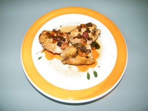 FOTO INVOLTINI DI POLLO CON FUNGHI E SPECK