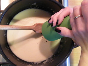 fonduta pecorino pienza patate viola panna fresca pepe rosso celiaci fonduta pecorino pienza patate viola panna fresca pepe rosso celiaci
