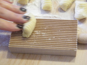 gnocchi patate ricetta fatta in casa francesca tabarini zafferano