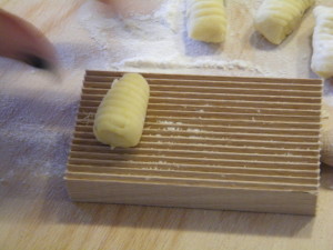 gnocchi patate ricetta fatta in casa francesca tabarini zafferano